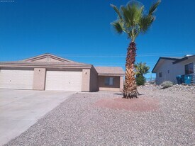 830 Sand Dab Dr in Lake Havasu City, AZ - Building Photo