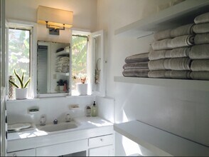 6067 Lexington Ave in Los Angeles, CA - Building Photo - Building Photo