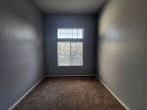 4009 Yellow Mandarin Ave in North Las Vegas, NV - Building Photo - Building Photo