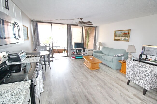 property at 30 Hauoli St