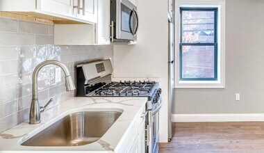 79 Roslyn Rd in Mineola, NY - Building Photo - Building Photo