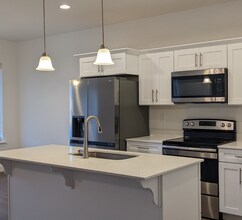 1984 N 3830 W in Lehi, UT - Building Photo - Building Photo