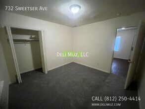 732 Sweetser Ave in Evansville, IN - Building Photo - Building Photo