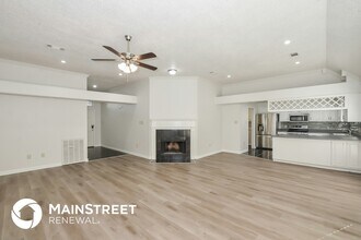 6650 Spencer Forest Cove W in Memphis, TN - Building Photo - Building Photo