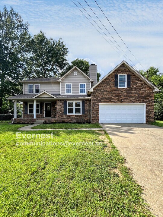 800 Keystone Dr in Clarksville, TN - Building Photo