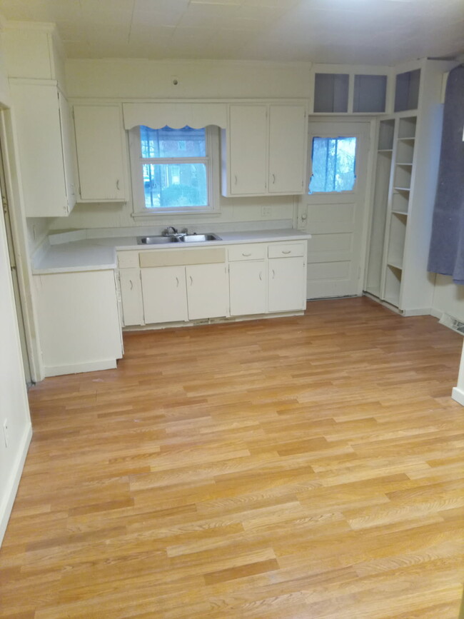 532 E 22nd St, Unit 1