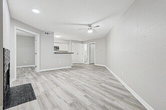 9839 Walnut St in Dallas, TX - Building Photo - Building Photo