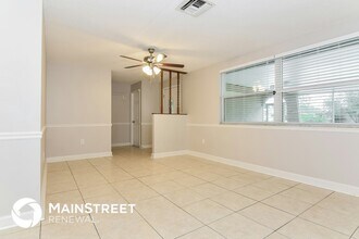 8711 Sterling Ln in Port Richey, FL - Building Photo - Building Photo