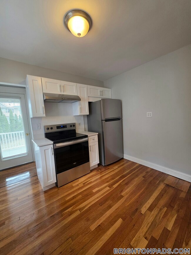 45 Harriet St, Unit 1 in Boston, MA - Foto de edificio - Building Photo