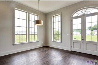 10851 Cane Mill Ln in Baton Rouge, LA - Building Photo - Building Photo