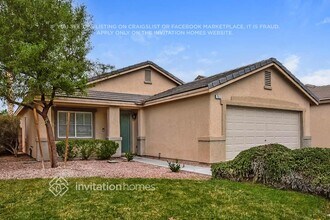 7517 Rainbow Spray Dr in Las Vegas, NV - Building Photo - Building Photo