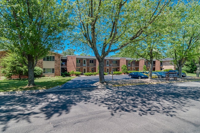 Hillcrest & Ridgeview Apartments