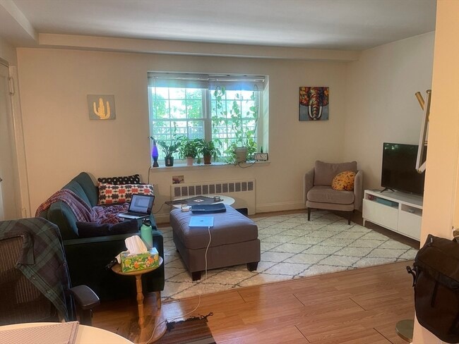 5 Charlesbank Rd, Unit 2