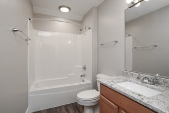 Affinity of North Avenue in Chicago, IL - Building Photo - Interior Photo