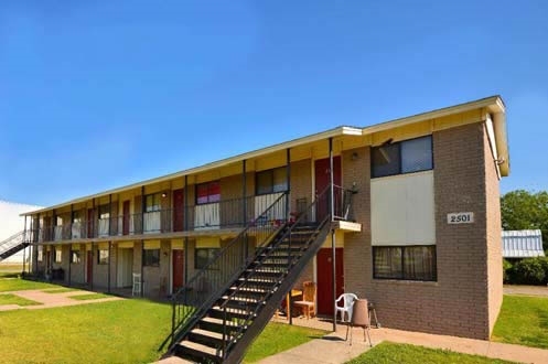 Oak Ridge Apartments in Mineral Wells, TX - Building Photo - Building Photo