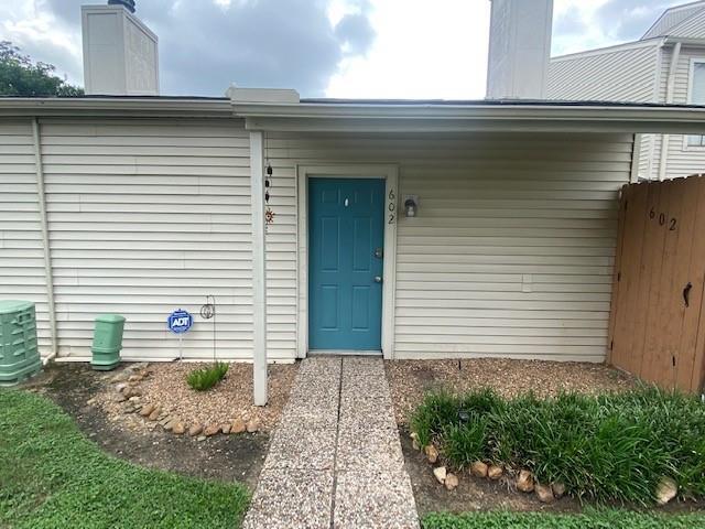 property at 6401 Deihl Rd