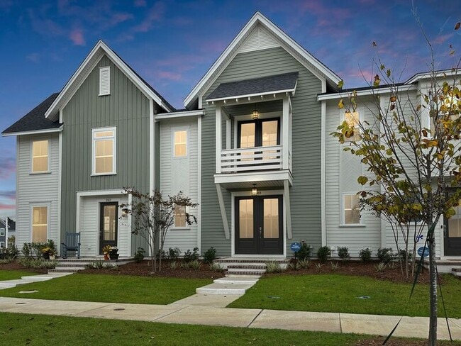 260 Symphony Ave