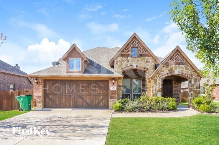 528 Sagebrush Ln in Waxahachie, TX - Building Photo