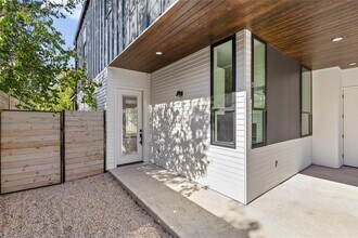 613 Clifford Dr in Austin, TX - Building Photo - Building Photo