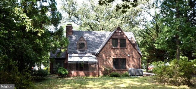 property at 4409 Beechwood Rd