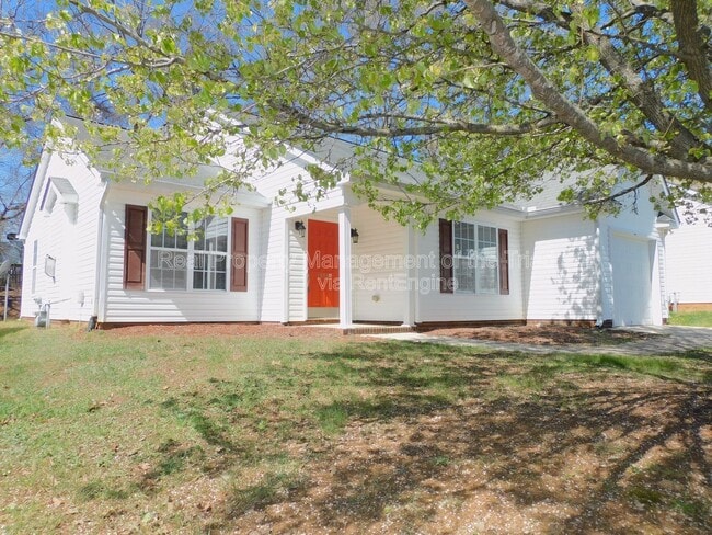 1856 Oakhurst Park Ln in Kernersville, NC - Building Photo - Building Photo