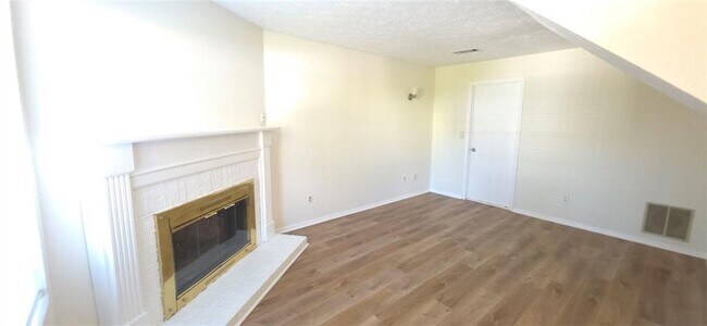 330 Knoll Ridge Ct in Alpharetta, GA - Building Photo - Building Photo