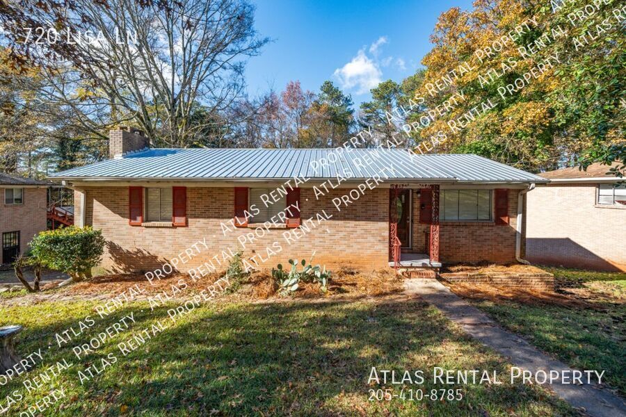 720 Lisa Ln in Birmingham, AL - Building Photo