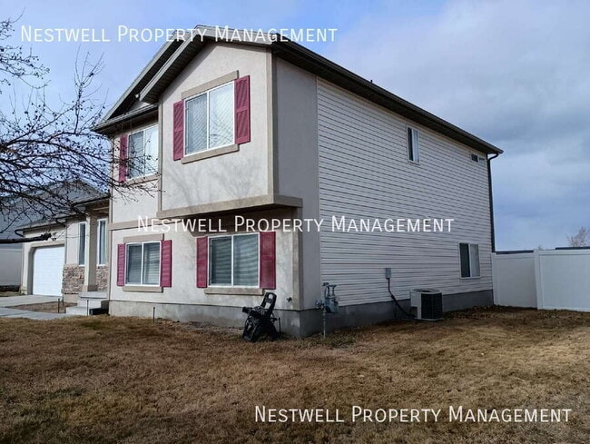 5674 Prospero Ln in Herriman, UT - Building Photo - Building Photo