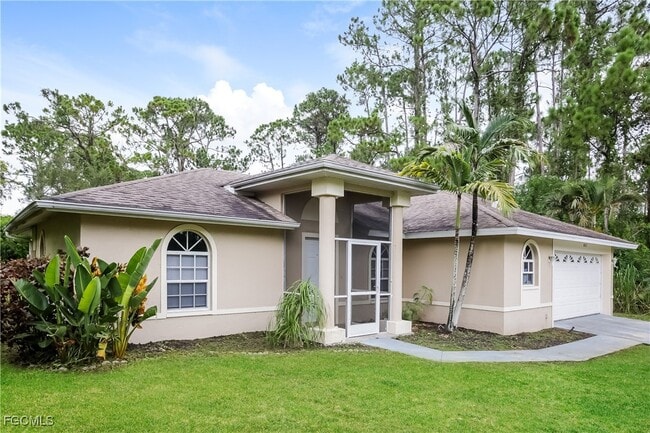 803 Hamilton Ave in Lehigh Acres, FL - Building Photo - Building Photo
