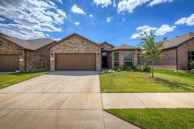 11325 Gold Canyon Dr in Haslet, TX - Building Photo