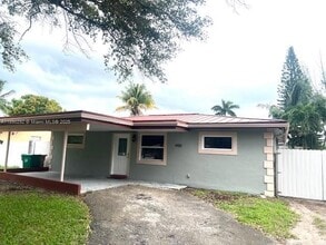 4150 SW 56th Terrace in Davie, FL - Building Photo - Building Photo