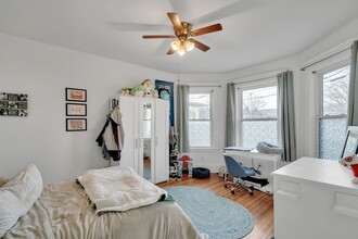 98 Cypress St, Unit 1 in Brookline, MA - Building Photo - Building Photo