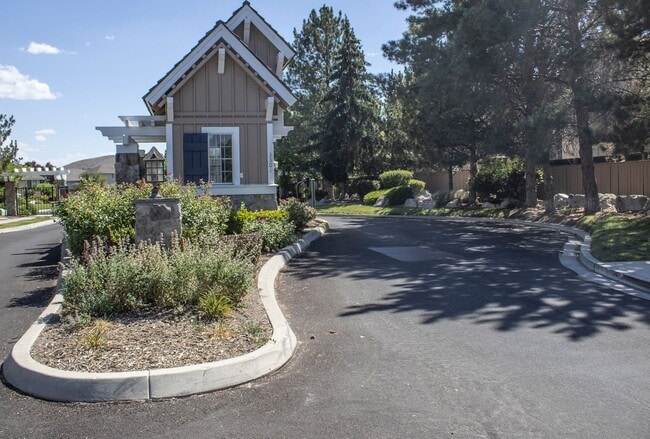 3509 Heron's Cir in Reno, NV - Building Photo - Building Photo