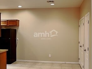 8940 W Olive Ave in Peoria, AZ - Building Photo - Building Photo