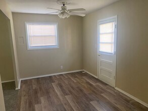 536 Crestwood Rd in Louisville, KY - Building Photo - Building Photo