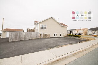 11 Lions Rd in St John's, NL - Building Photo - Building Photo