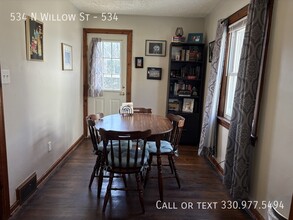 534 N Willow St in Kent, OH - Building Photo - Building Photo