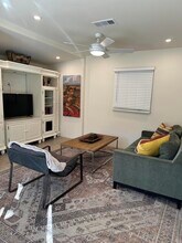 840 Indian Canyon Dr in Palm Springs, CA - Building Photo - Building Photo