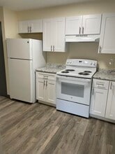 5 Green St in Dover, NH - Foto de edificio - Building Photo