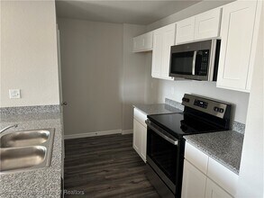 1209 Stone Ridge Cir in Sebring, FL - Building Photo - Building Photo
