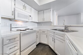 8600 NV-159 in Las Vegas, NV - Building Photo - Building Photo