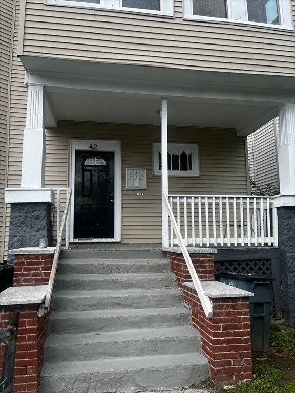 property at 42 Floyd St