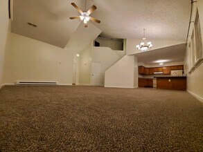 2069 Rolling Meadows Ln, Unit 2069 in Akron, OH - Building Photo - Building Photo