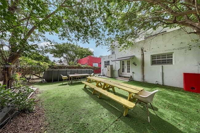843 NW 3rd St in Miami, FL - Building Photo - Building Photo