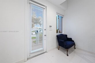 2641 NE 212th Terrace in Miami, FL - Building Photo - Building Photo