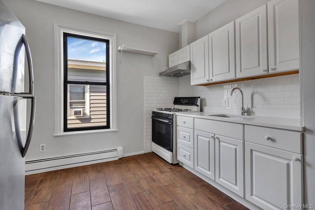 107 N Forest Ave in Rockville Centre, NY - Building Photo