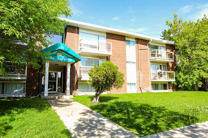 Murray Apartments in Edmonton, AB - Building Photo