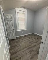 6949 S Woodlawn Ave in Chicago, IL - Building Photo