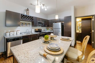 The Villas at Germantown Apartments in Memphis, TN - Building Photo - Building Photo