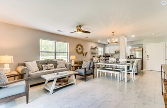1699 US-98, Unit 501 in Mary Esther, FL - Building Photo - Building Photo
